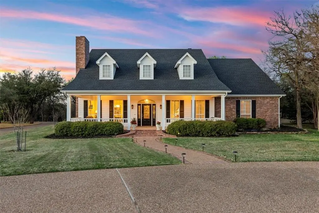 240 Winding Trail, Crawford, TX 76638