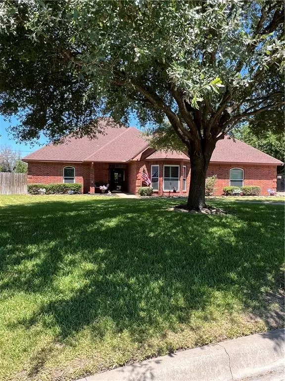 Hewitt, TX 76643,330 April Lane