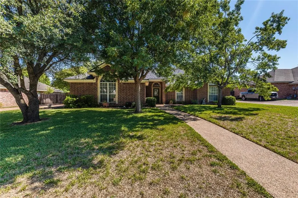 Hewitt, TX 76643,328 Bonham Drive
