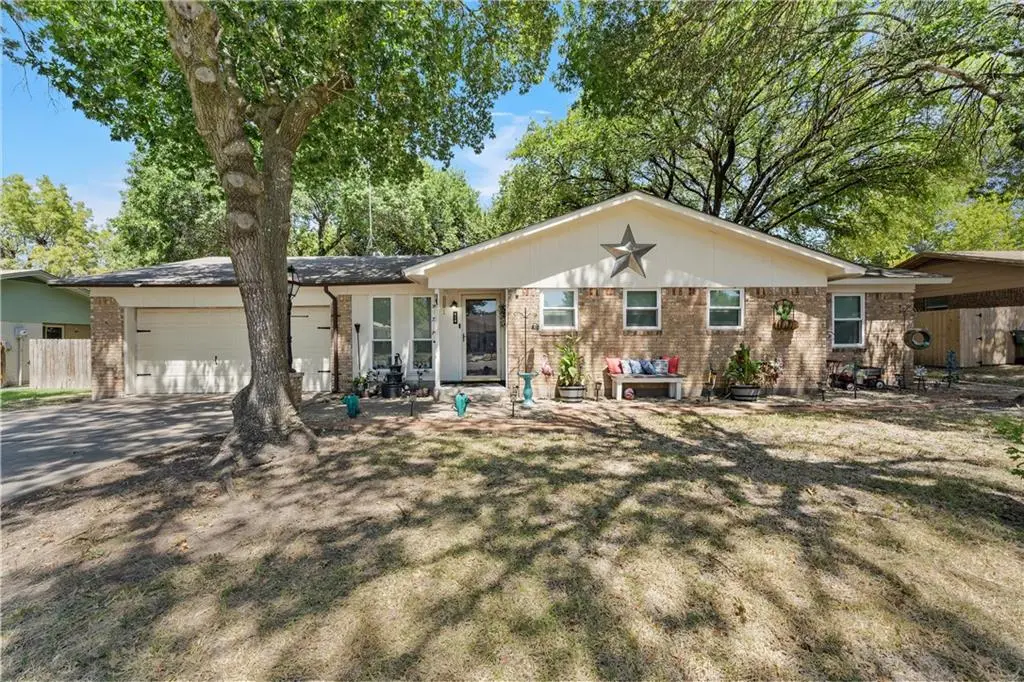 810 S Ave O, Clifton, TX 76634