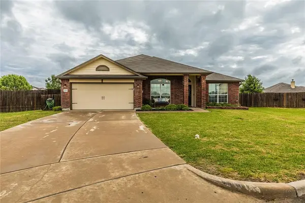 10008 Rough Creek Court, Waco, TX 76708