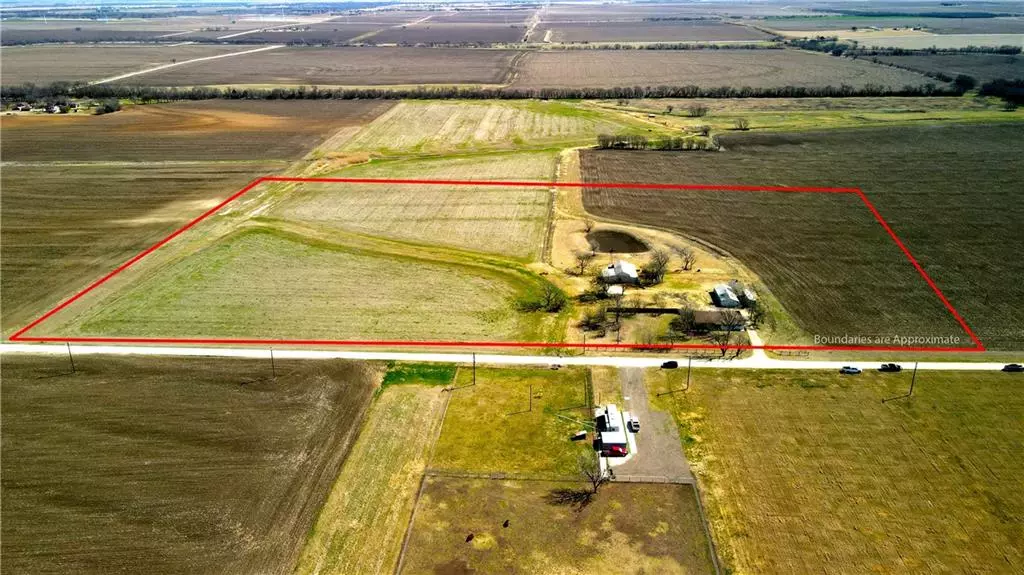 1264 Hcr 3112, Abbott, TX 76621