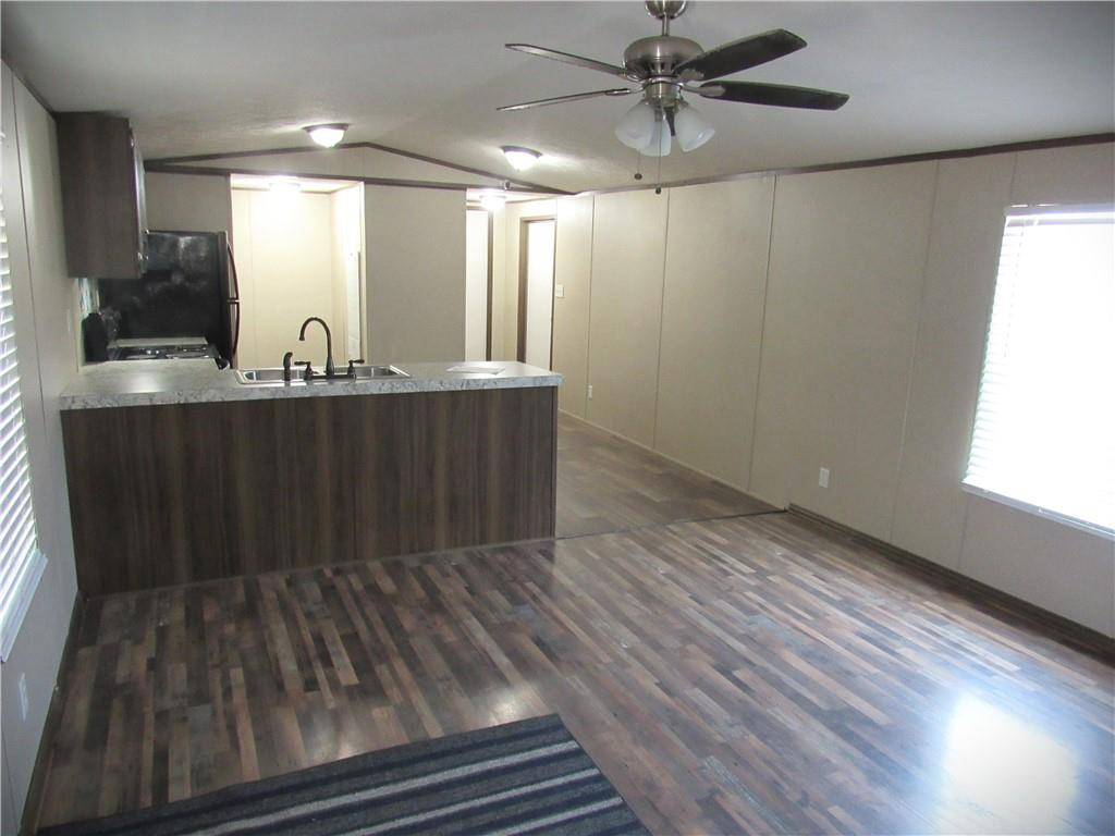 116 S Elm Street, Mart, TX 76664