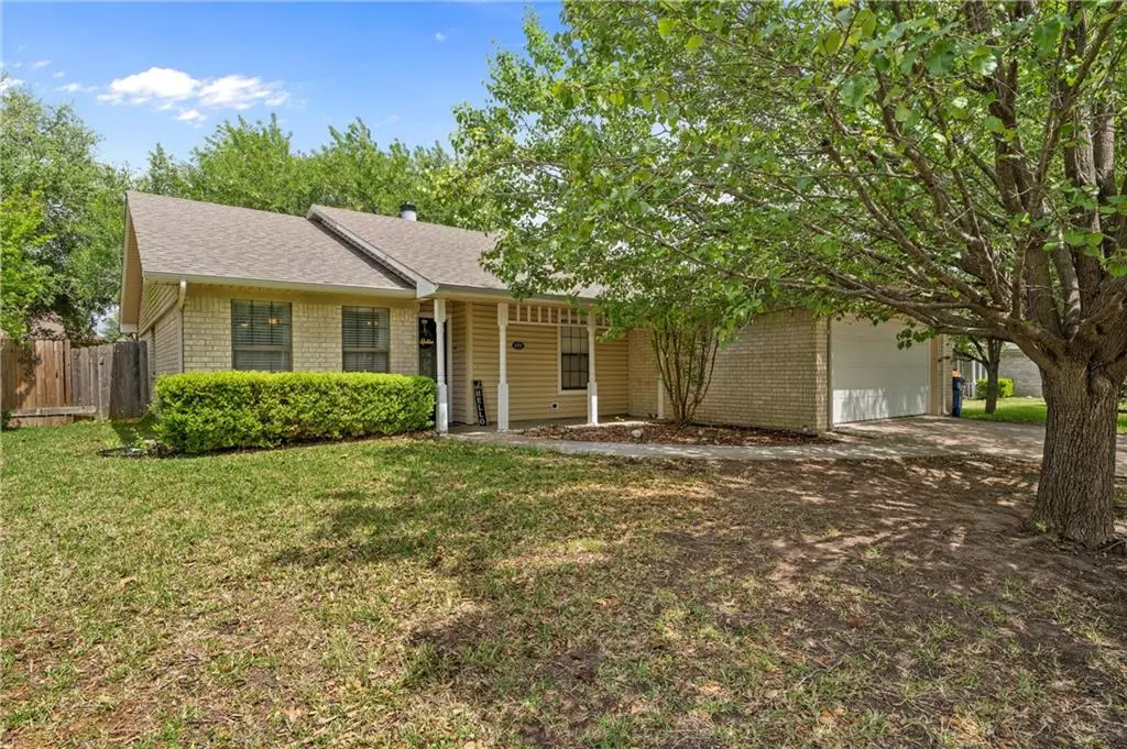 Hewitt, TX 76643,1010 December Drive