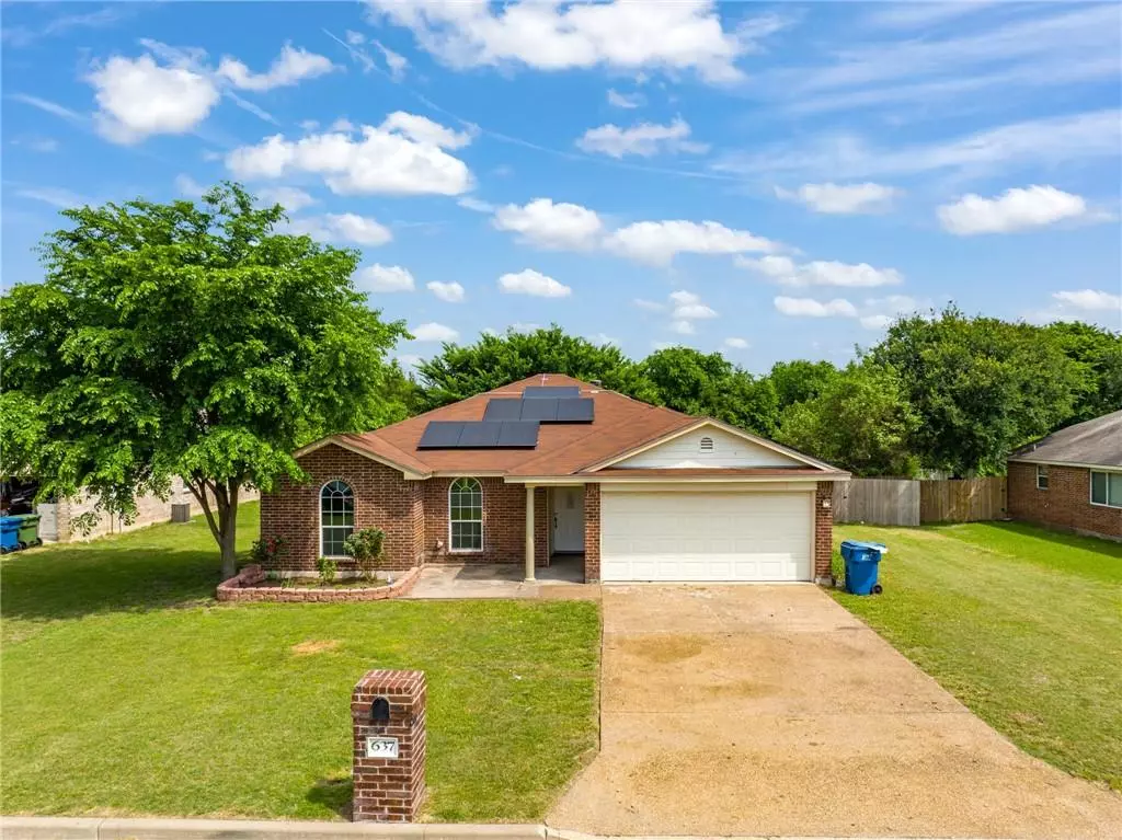 Hewitt, TX 76643,637 Pebble Creek Drive