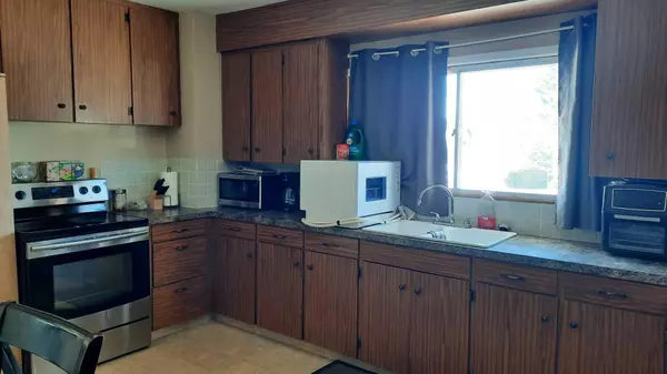 Drumheller, AB T0J0Y2,1238 2 AVE W