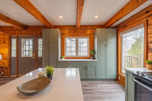 Kawartha Lakes, ON K0L 1T0,95 Birch Point DR