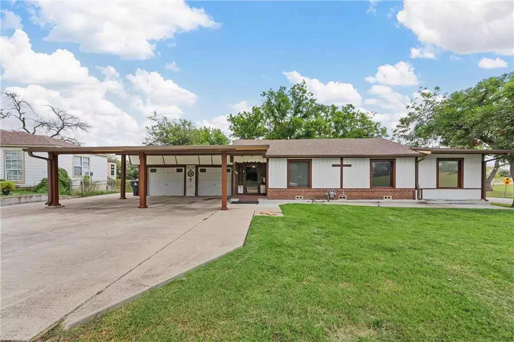 Temple, TX 76502,1524 E Ave B