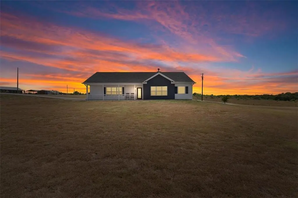 Axtell, TX 76624,12956 E Hwy 84