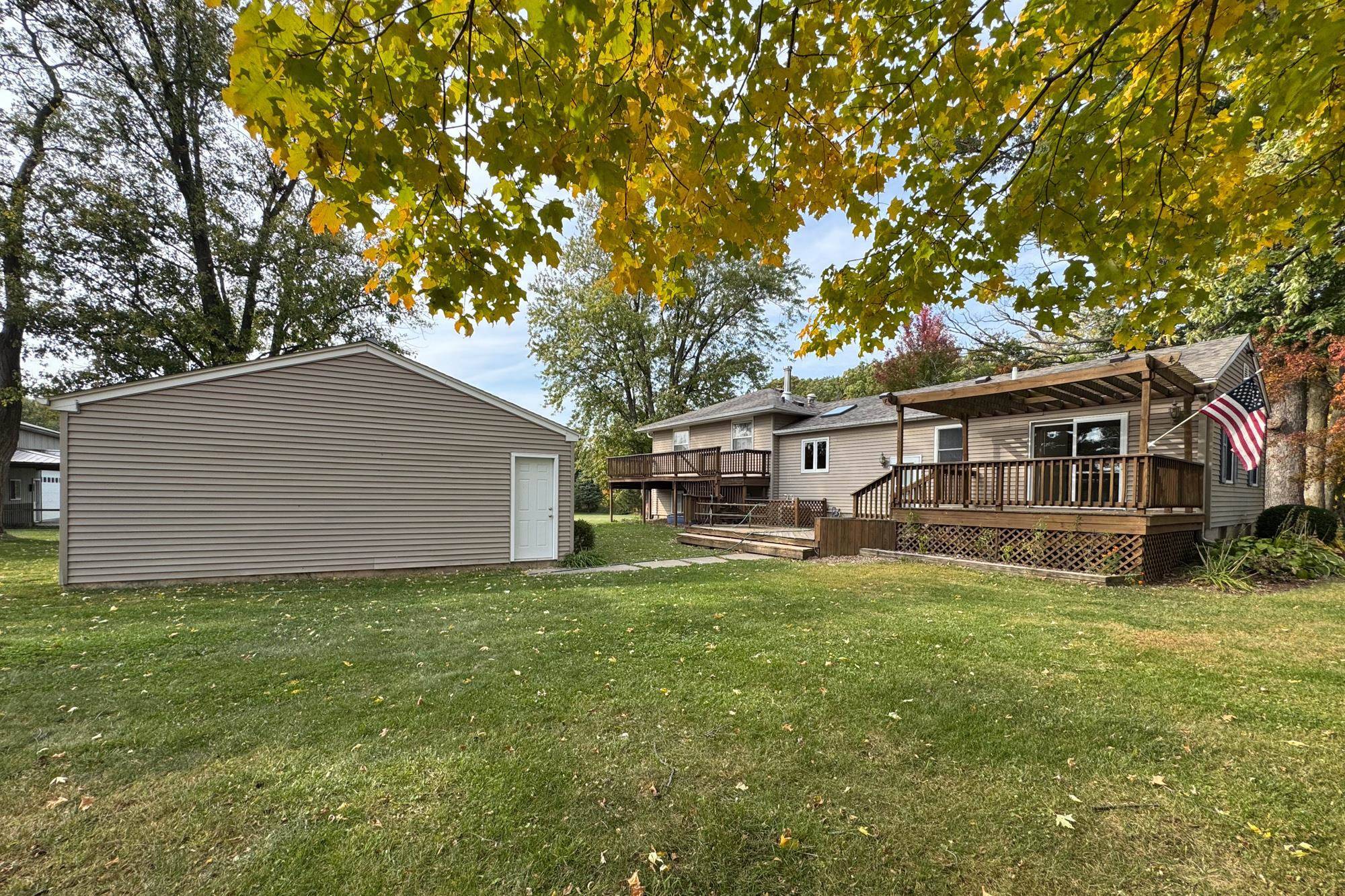 Belvidere, IL 61008,891 Riverside Road