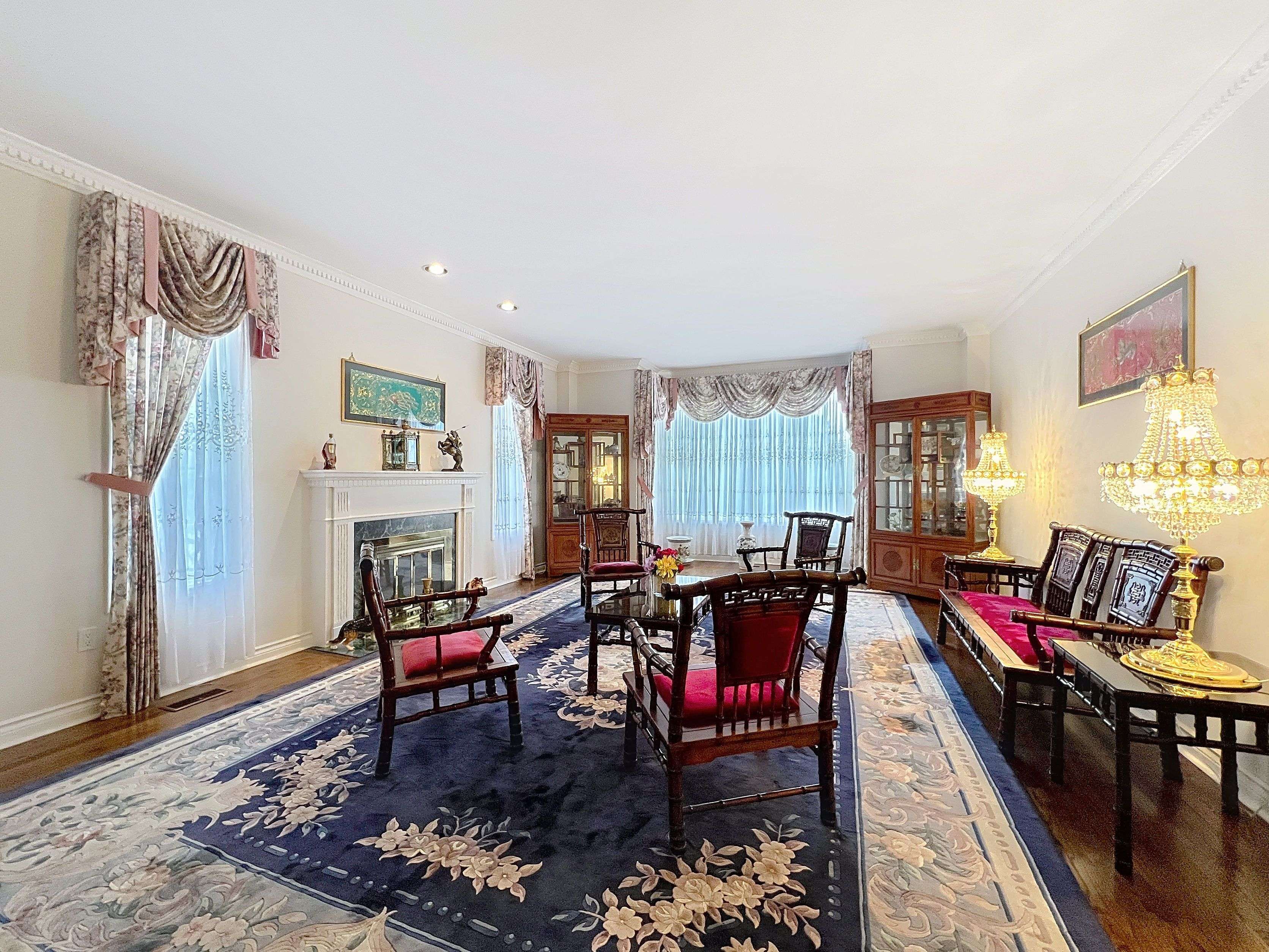 Richmond Hill, ON L4B 2G6,9 Gardiner CRES