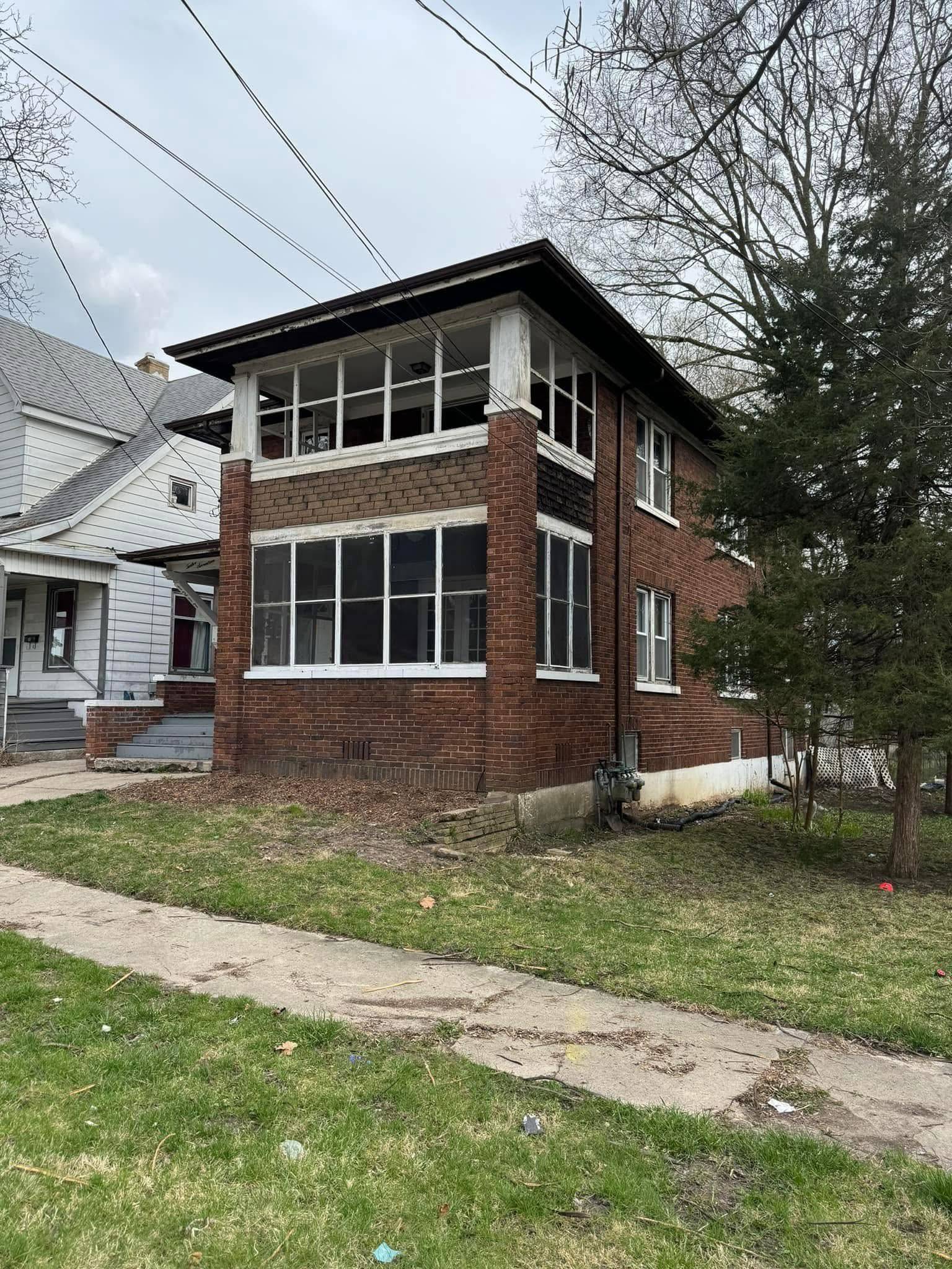1215 Crosby Street, Rockford, IL 61107