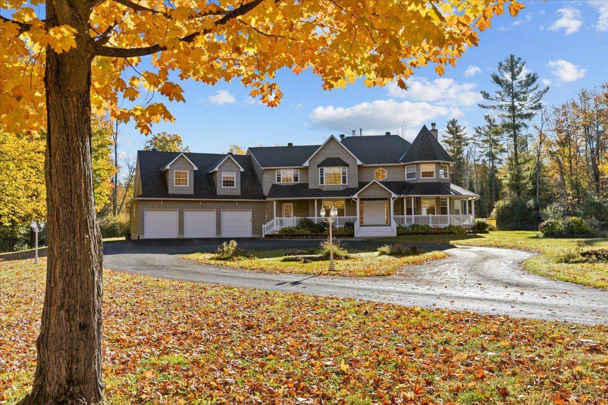 Kanata, ON K2W 1C2,38 Marchvale DR