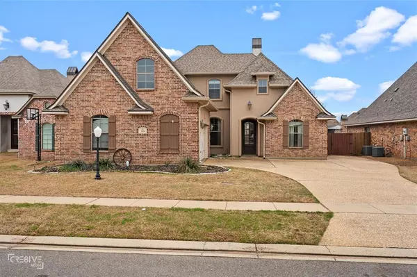 915 Royal Circle, Bossier City, LA 71111