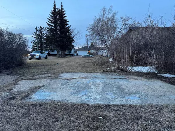 Kitscoty, AB T0B 2P0,4925 51 AVE