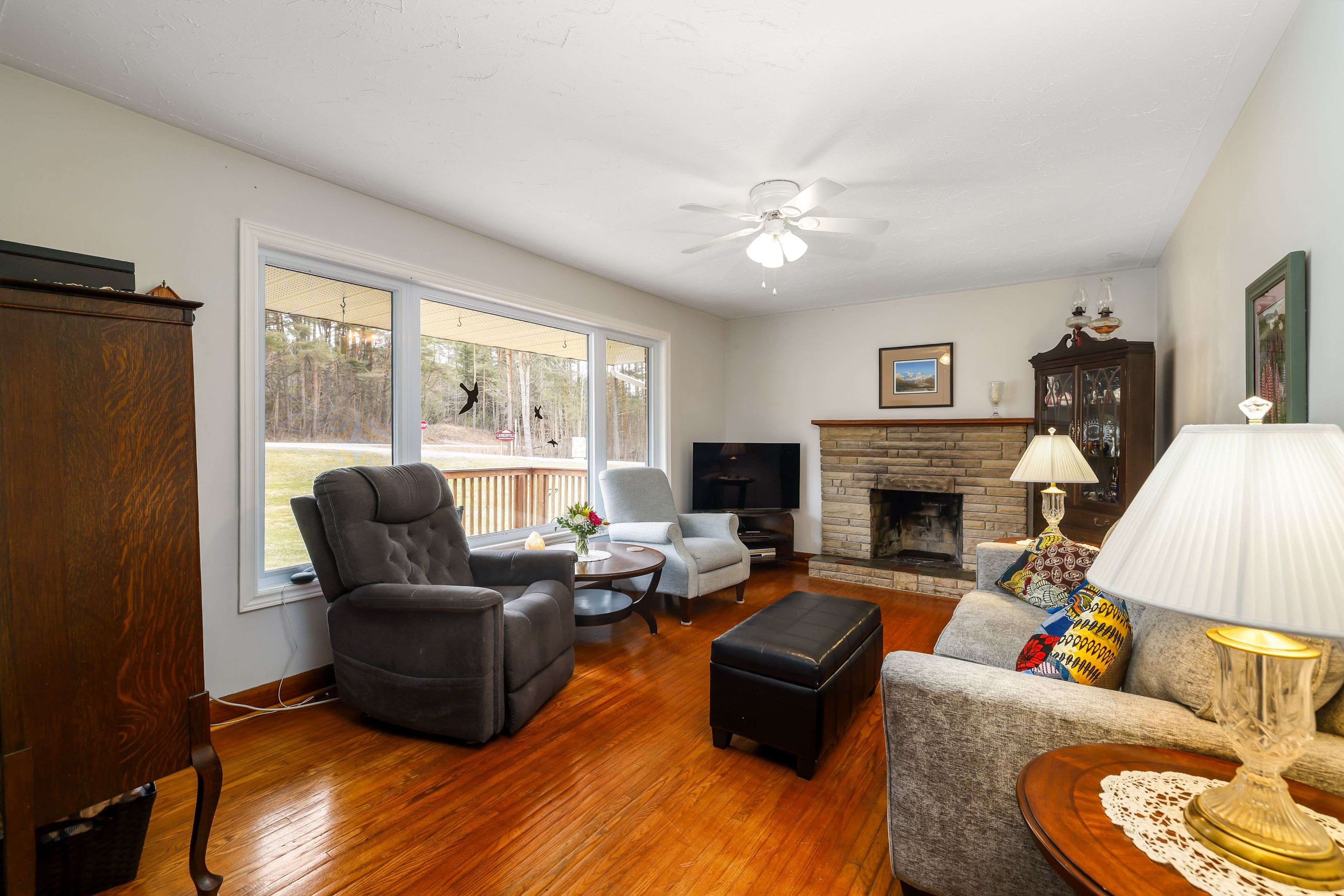 Brighton, ON K0K 1H0,634 County road 30 RD W