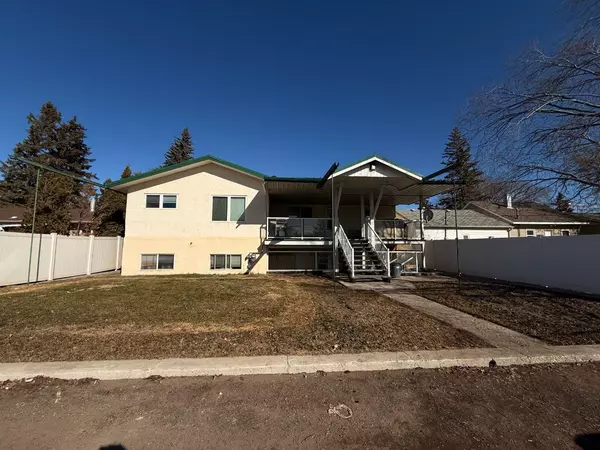 Lloydminster, SK S9V 0V3,5426 49 AVE #5