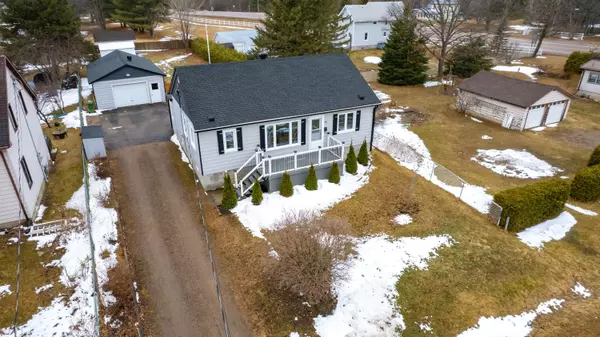 Laurentian Valley, ON K8A 6W5,100 Ken DR