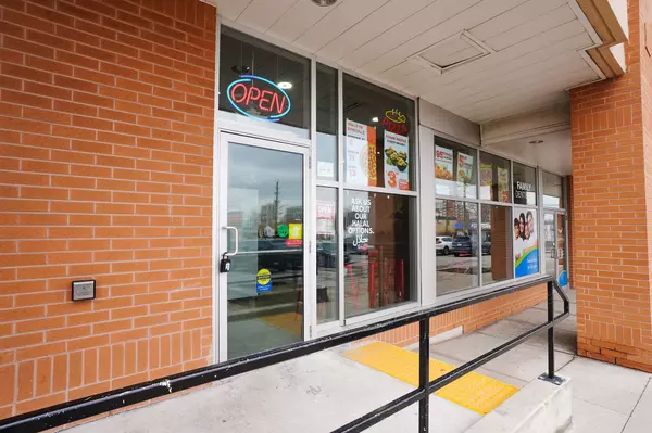 Oakville, ON L6J 2W7,117 Cross AVE S #B7