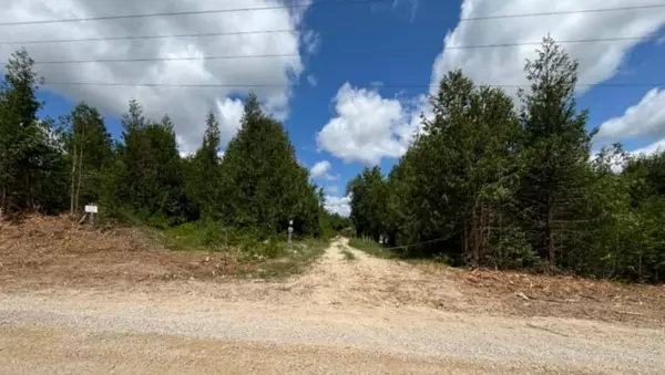 Chatsworth, ON N0C 1H0,735699 West Back Line