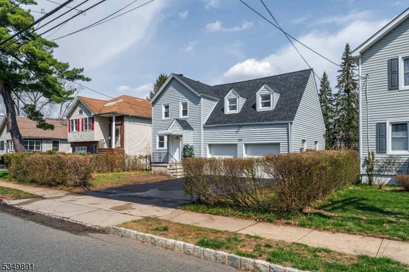 Verona Twp., NJ 07044,206 Linden Ave