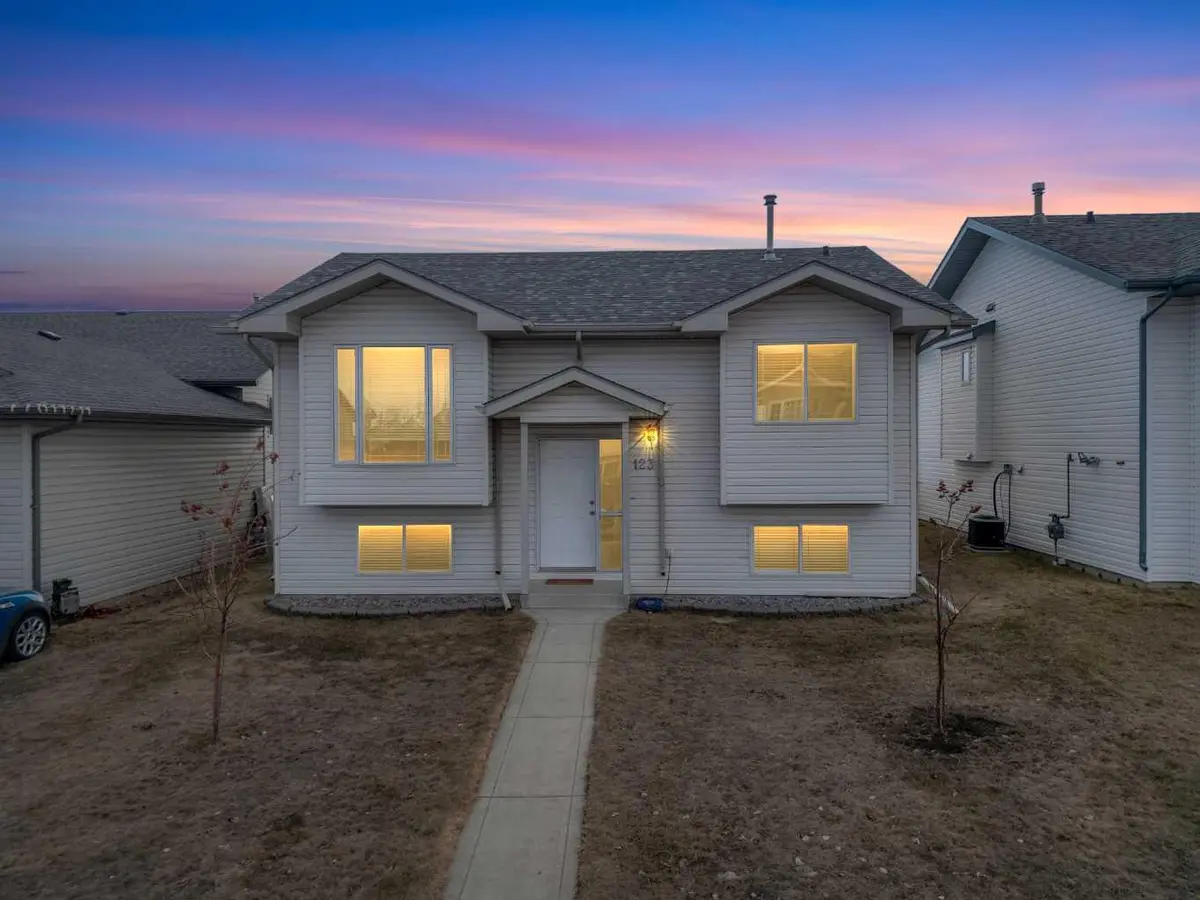 123 Kidd Close, Red Deer, AB T4P 4A7