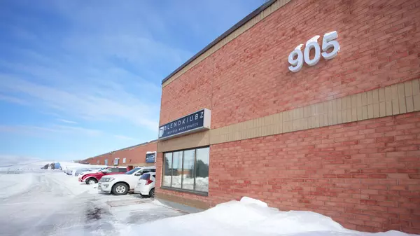 Pickering, ON L1W 2X9,905 Dillingham RD #19