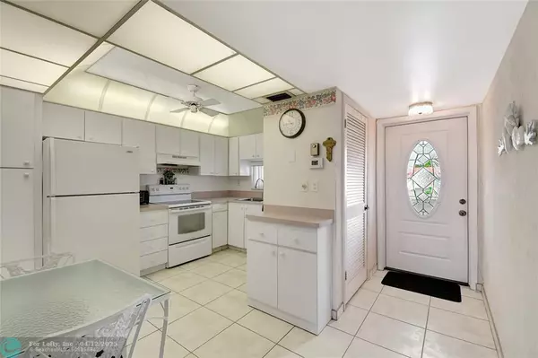 Pembroke Pines, FL 33025,800 S Hollybrook Dr #302
