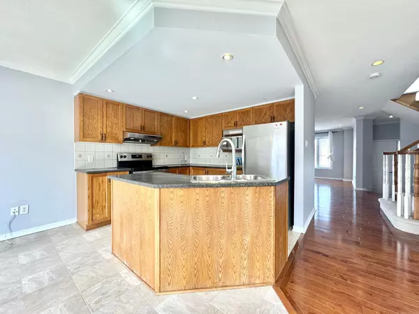 Barrhaven, ON K2J 5N8,224 Highpointe CRES