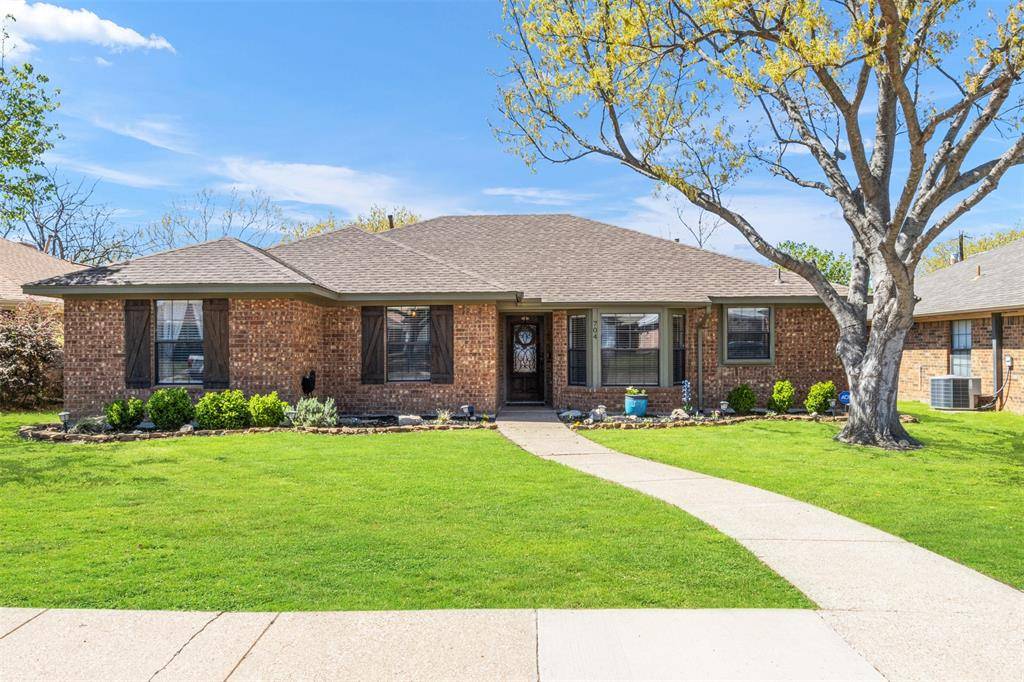 704 Flagstone Way, Wylie, TX 75098