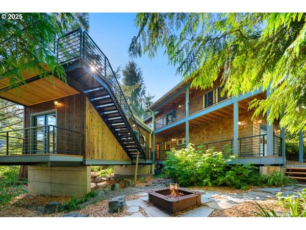 10070 7TH ST, Bay City, OR 97107