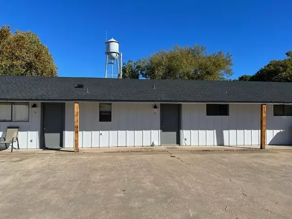 Bells, TX 75414,202 S Broadway Street