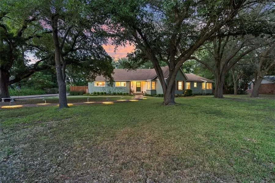2601 Cedar Ridge Road, Waco, TX 76708
