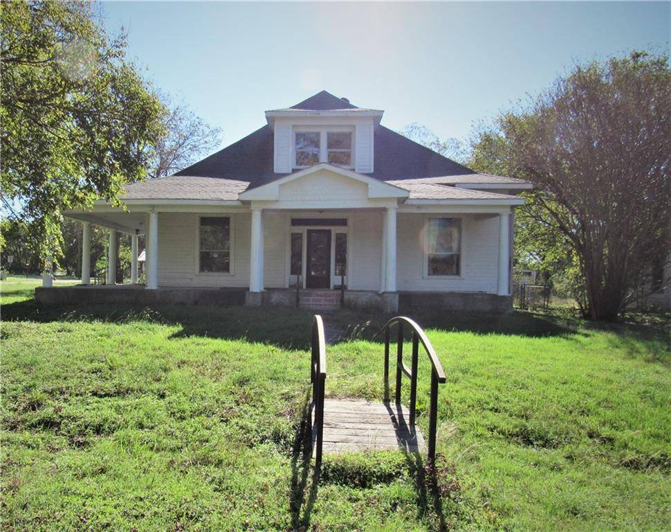 501 NW 2nd Street, Hubbard, TX 76648