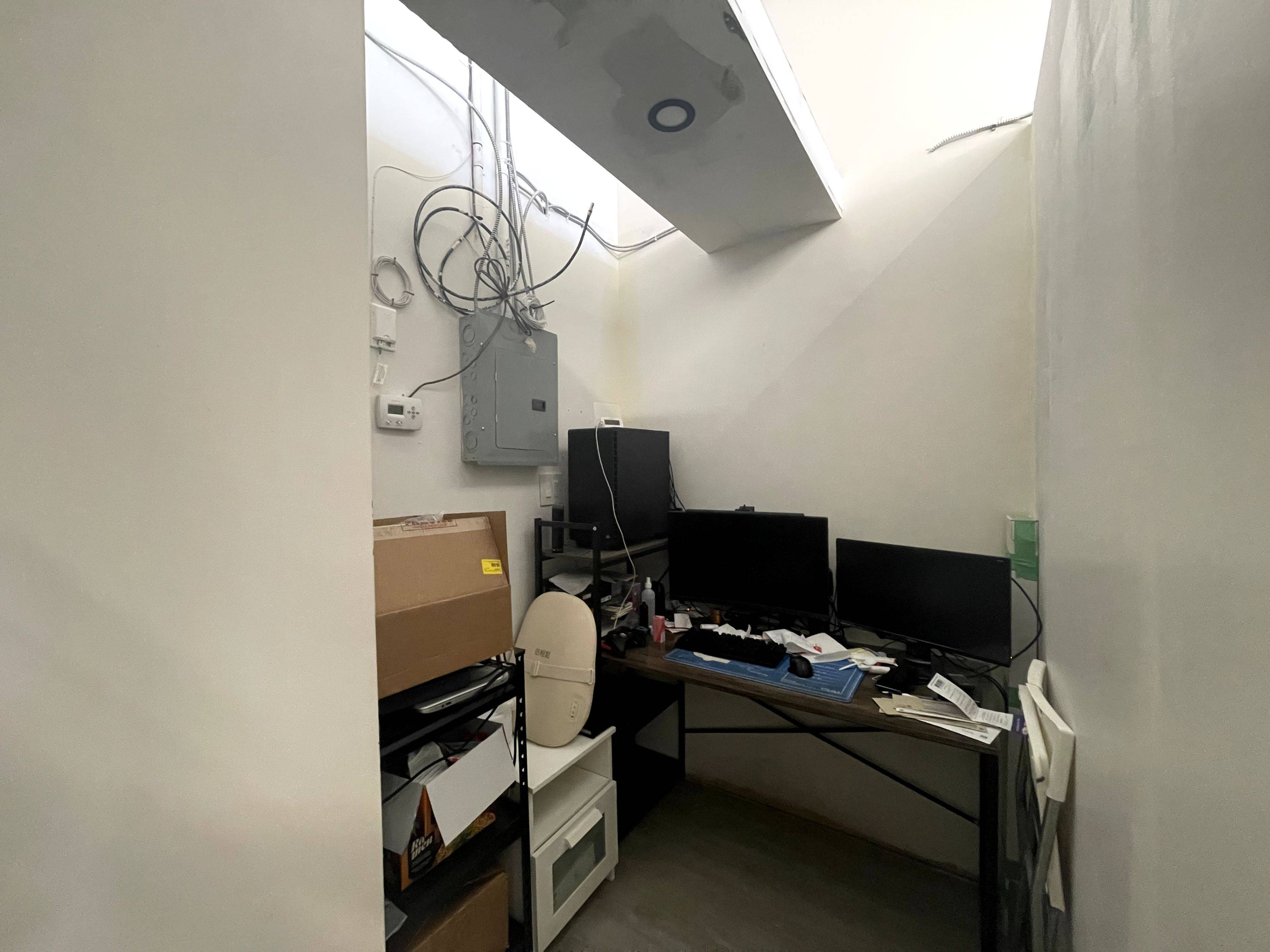 Markham, ON L3T 0C7,7181 Yonge ST #14