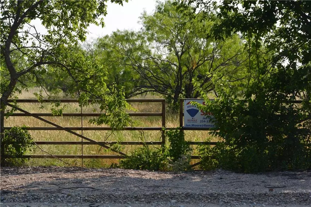 Axtell, TX 76624,9020 County Line Road S #Lot 2