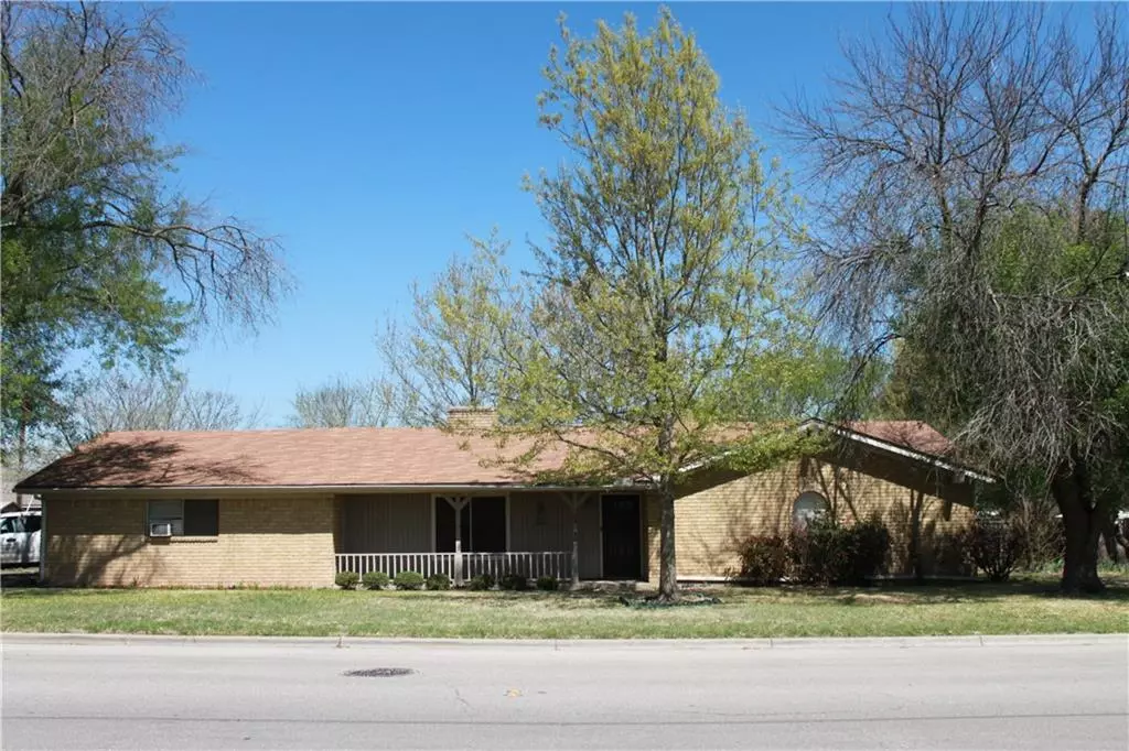 Hewitt, TX 76643,730 S 1st Street