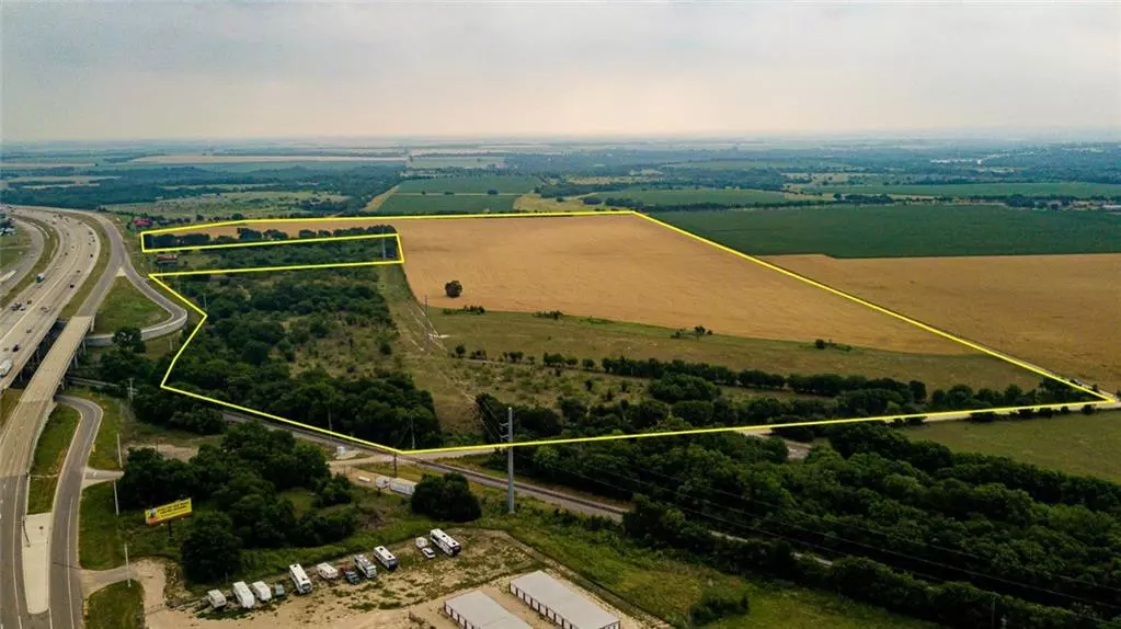 Bruceville, TX 76630,18091 S Interstate 35 Highway