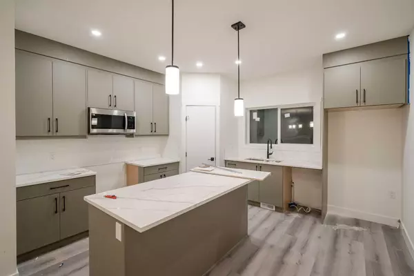 Airdrie, AB T4B 4A8,106 Baysprings TER SW