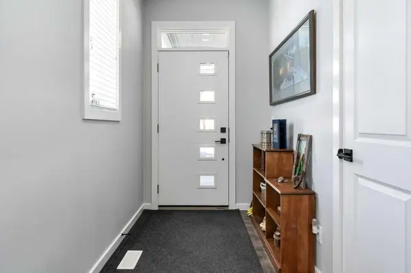 281 Lucas AVE NW, Calgary, AB T3P 1S3