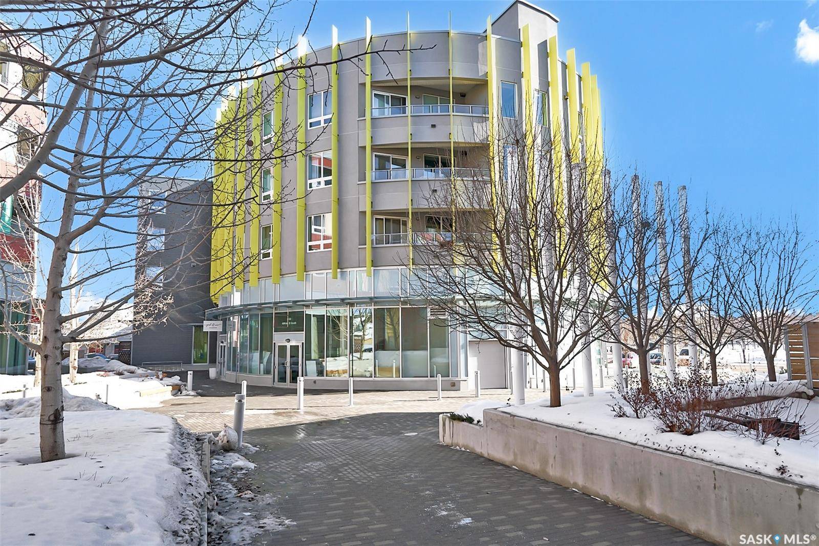 409 B AVENUE S #304, Saskatoon, SK S7M 1M7