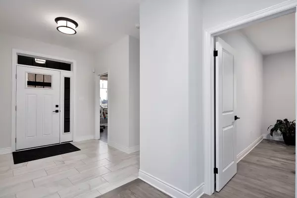 London South, ON N6K 4M9,2022 UPPERPOINT BLVD #10
