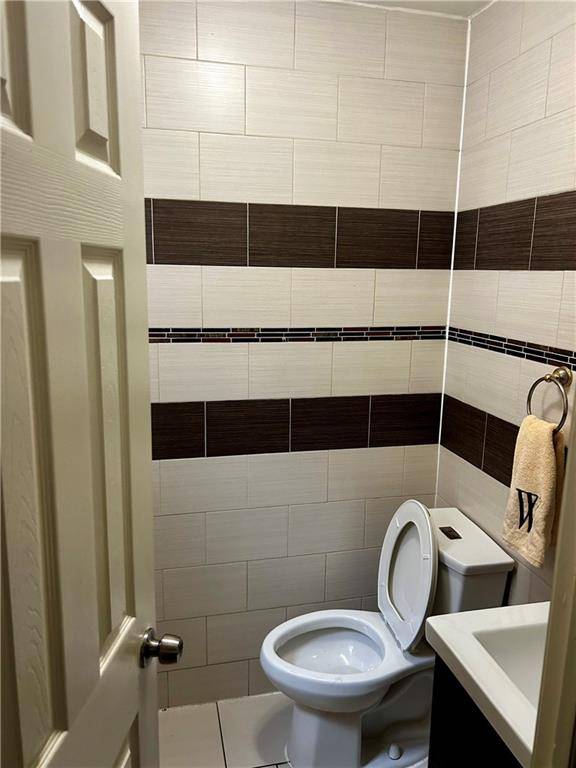 Brooklyn, NY 11234,1671 East 52nd ST