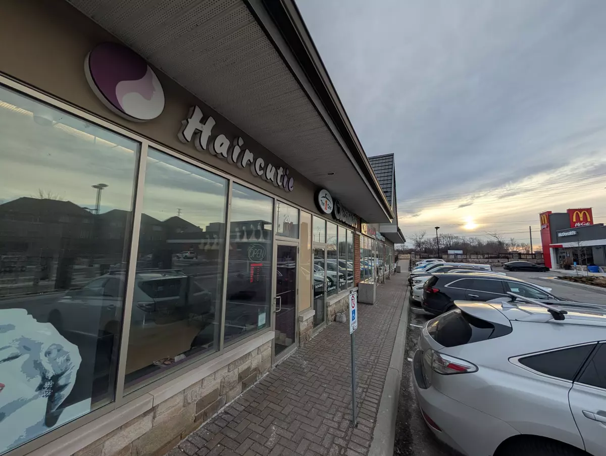 Richmond Hill, ON L4E 0T8,380 Tower Hill RD #20