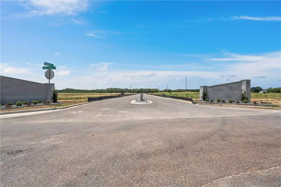 417 Toledo Bend, Mcgregor, TX 76657
