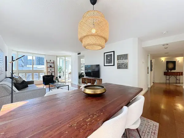 10 Kenneth AVE #503, Toronto C14, ON M2N 6K6