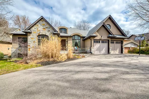 774 Terlin BLVD, Mississauga, ON L5H 1T2