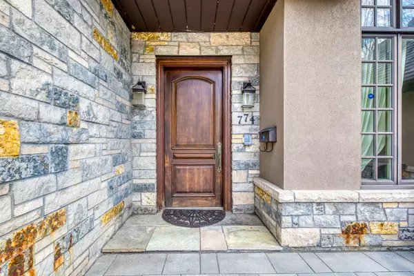 Mississauga, ON L5H 1T2,774 Terlin BLVD