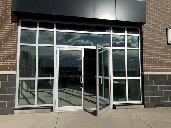 3475 Rebecca ST #107, Oakville, ON L6L 6X9
