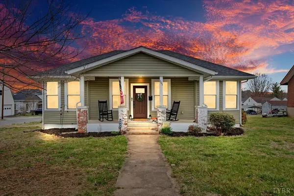 305 N Blair ST, Vinton, VA 24179